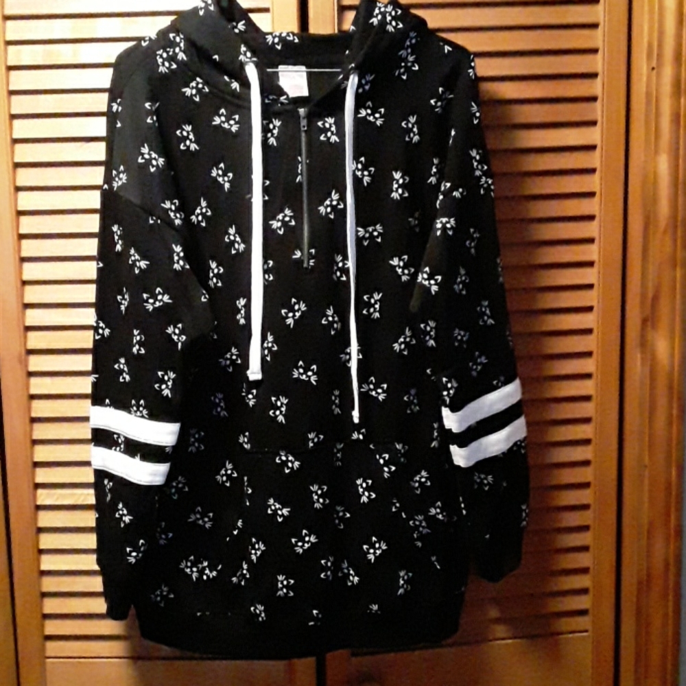 Womens pull over (kitty) sweater/ hoodie/ jacket